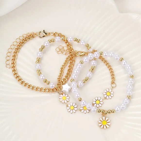 Daisy Flower Charm 4pc Bracelet Set New in package - Picture 6 of 7